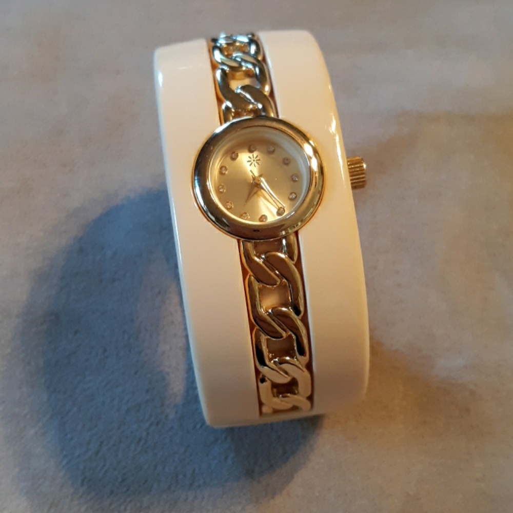Womens watch